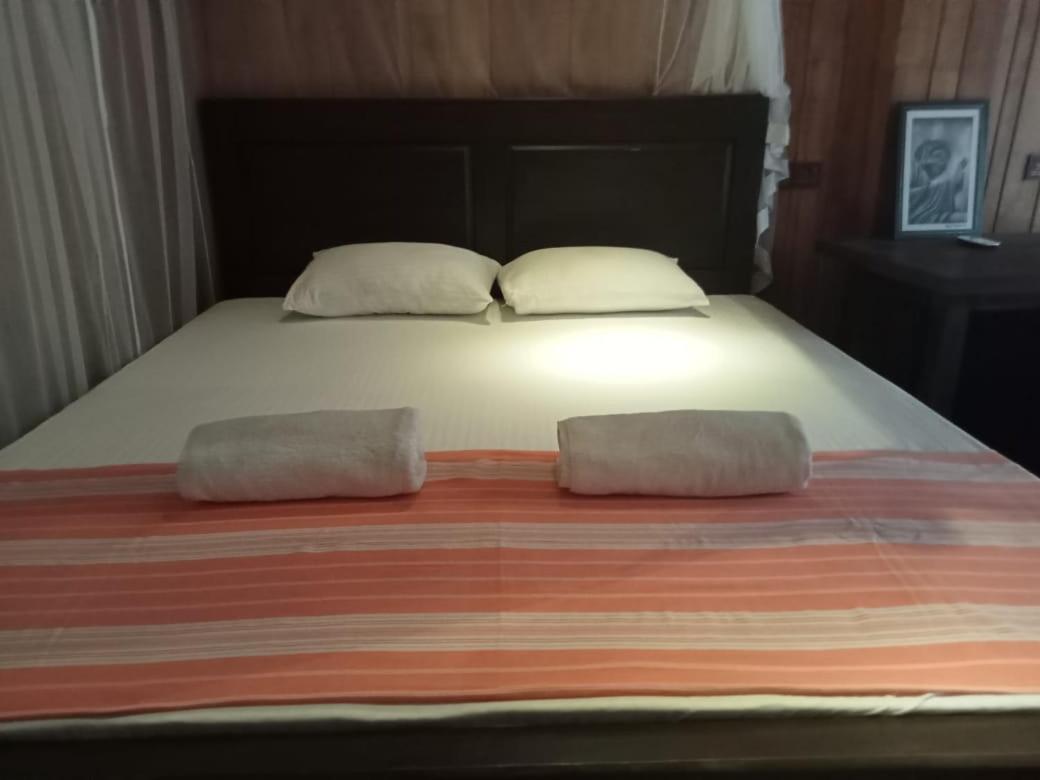 Piumi House Guest House Dikwella Bagian luar foto