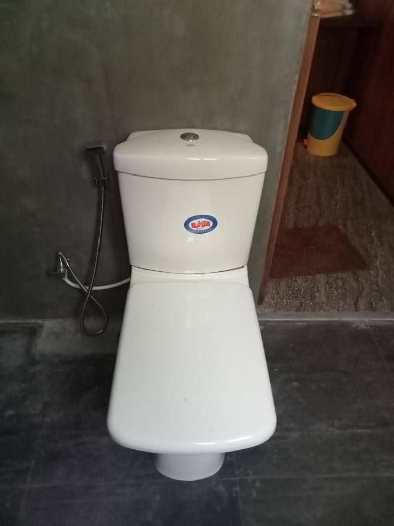 Piumi House Guest House Dikwella Bagian luar foto