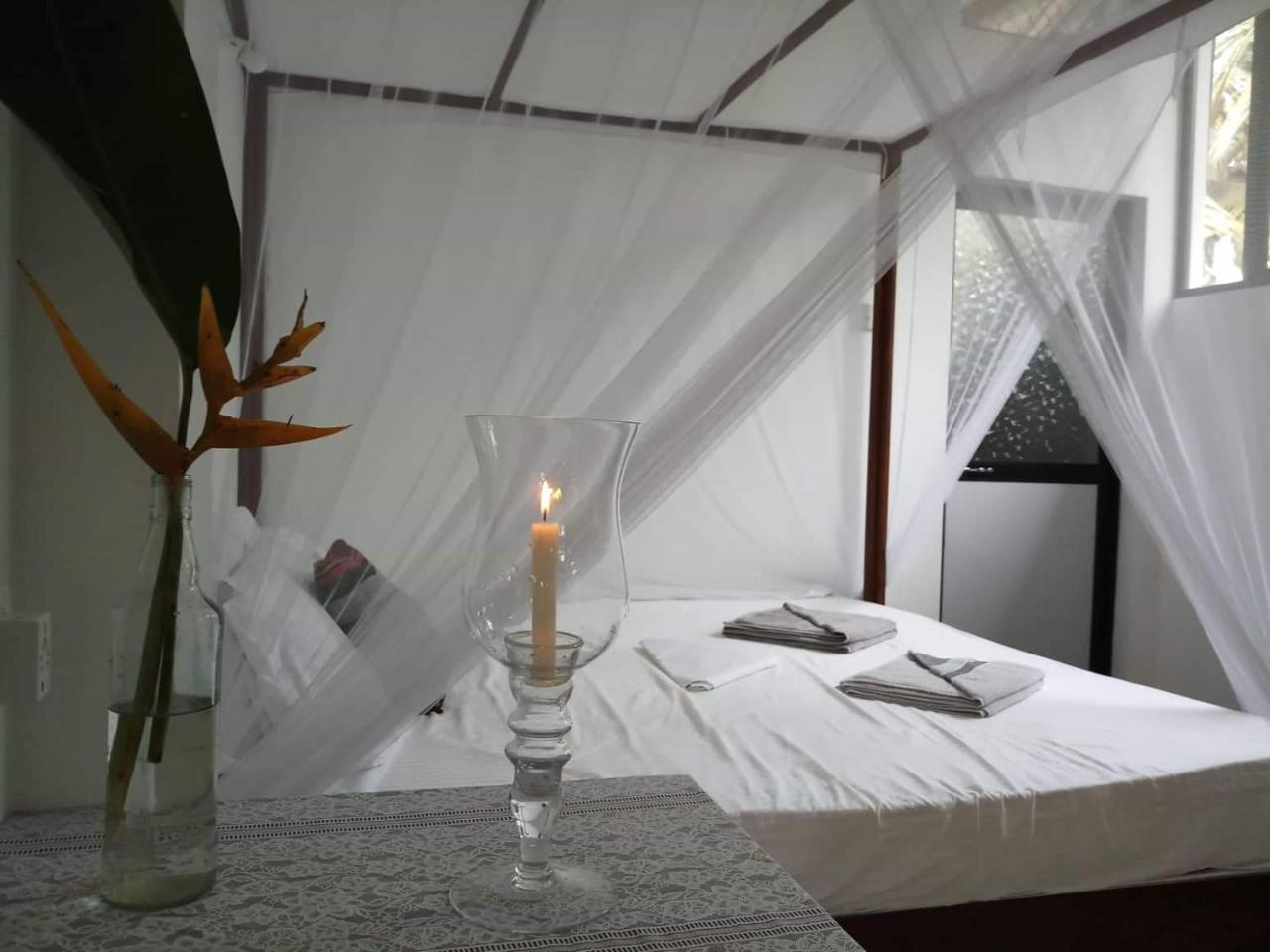 Piumi House Guest House Dikwella Bagian luar foto